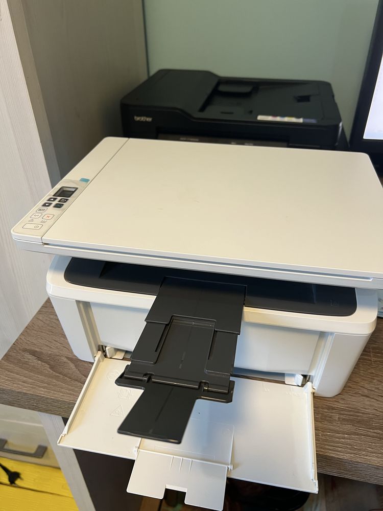 Принтер със скенер HP LASERJET PRO M28W