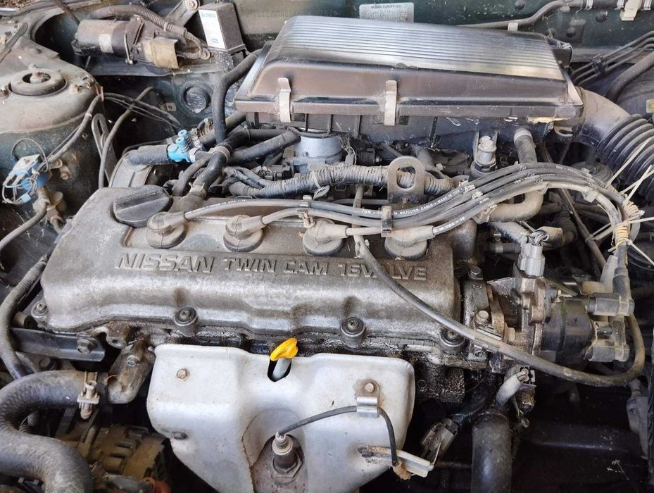 продавам  Нисан алмера на части