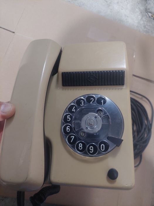 Telefon fix cu disc,model vintage,vechi,old
