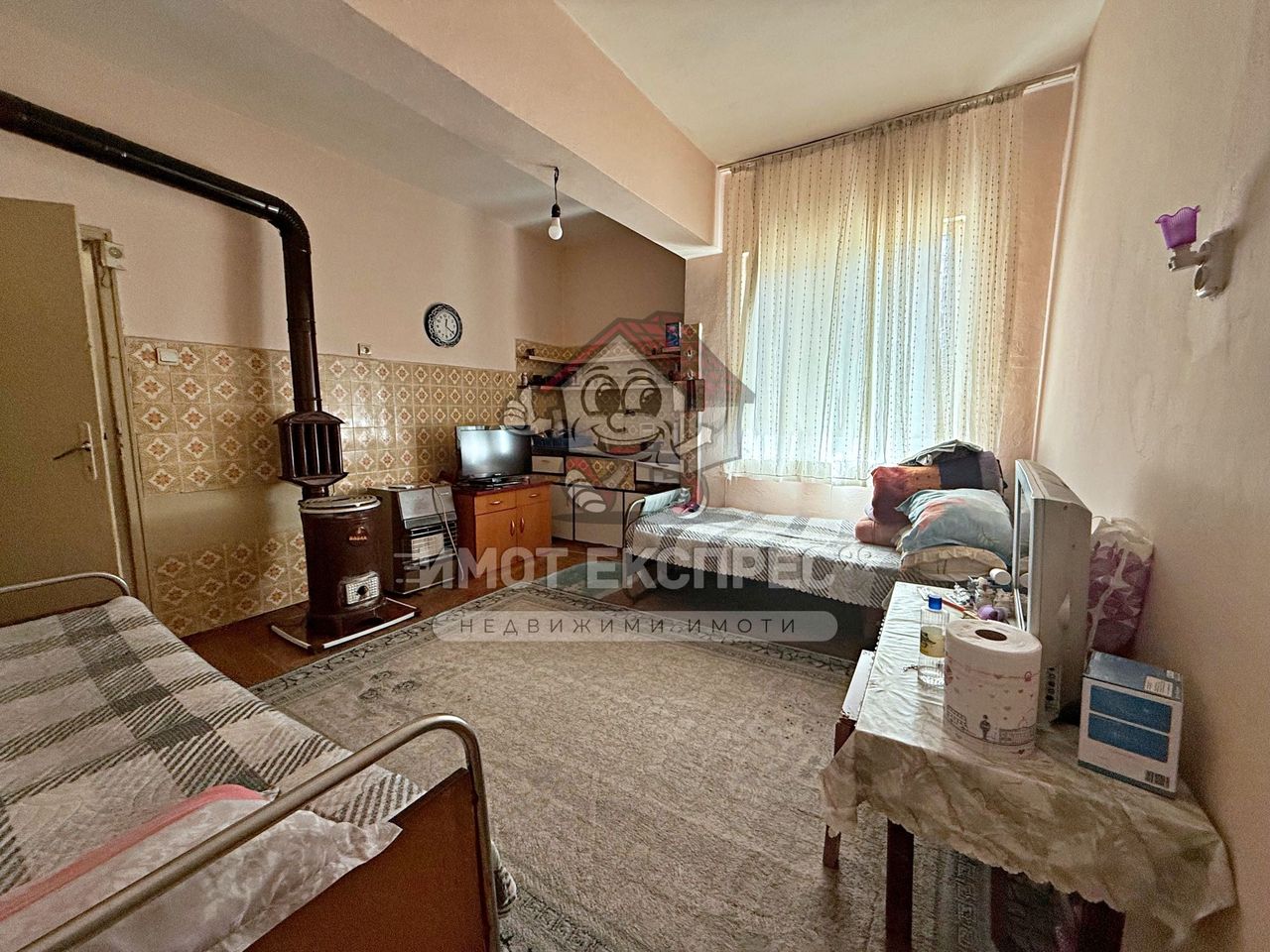 Продава се Къща в Асеновград - 249 кв.м за 451 €/кв.м - Снимка #2