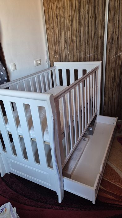 Pătuț bebe impecabil