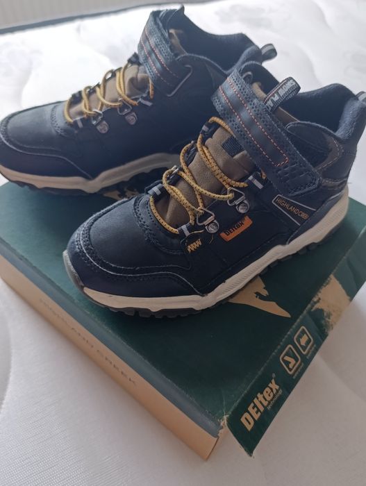 Ghete baieti Highland Creek