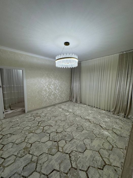 Юнусабад 12,   1 комната 5 этаж 42кв.м