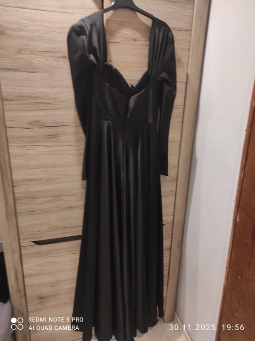 Бална рокля черна сатенена