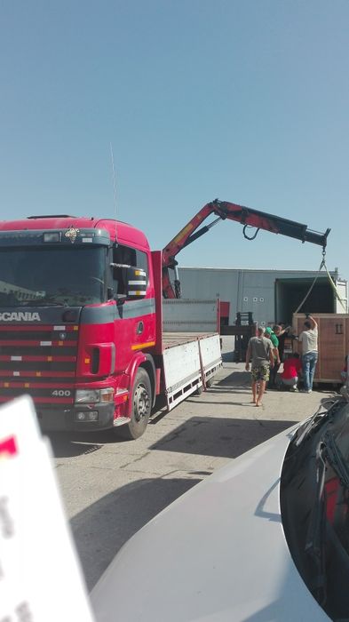 Închirieri camion cu macara prelata 7.5t