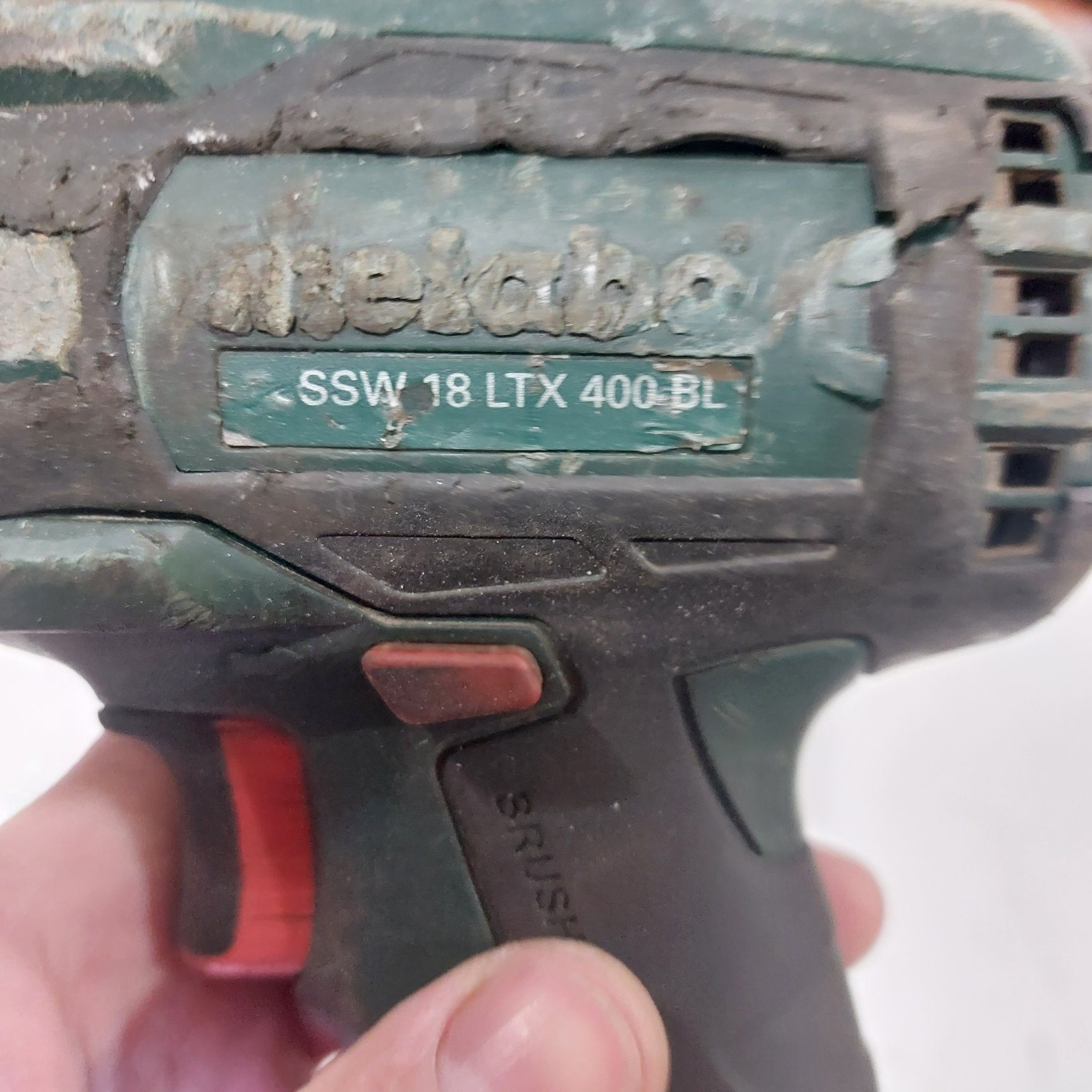 Безчетков акумулаторен гайковерт Метабо Metabo SSW 18 LTX 400 BL + 4Ah