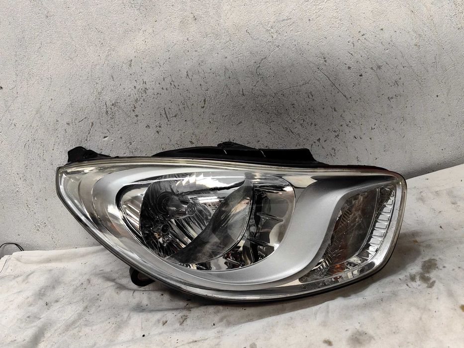 Оригинален фар Хюндай И10  Hyundai I10 2010