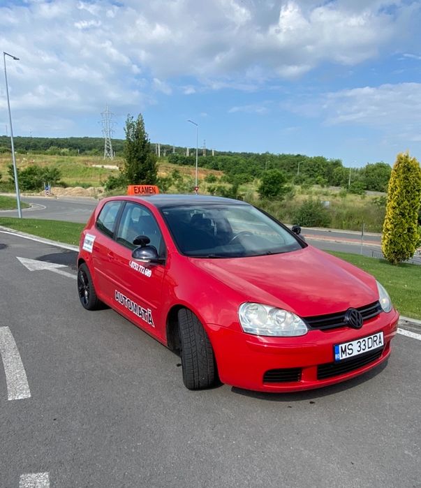 Instructor auto cat. B Cutie de viteze automată  și manuală !