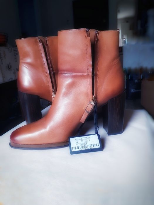 Botine damă, Massimo Dutti