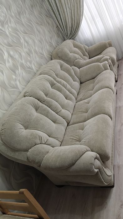 Продается диван с креслами