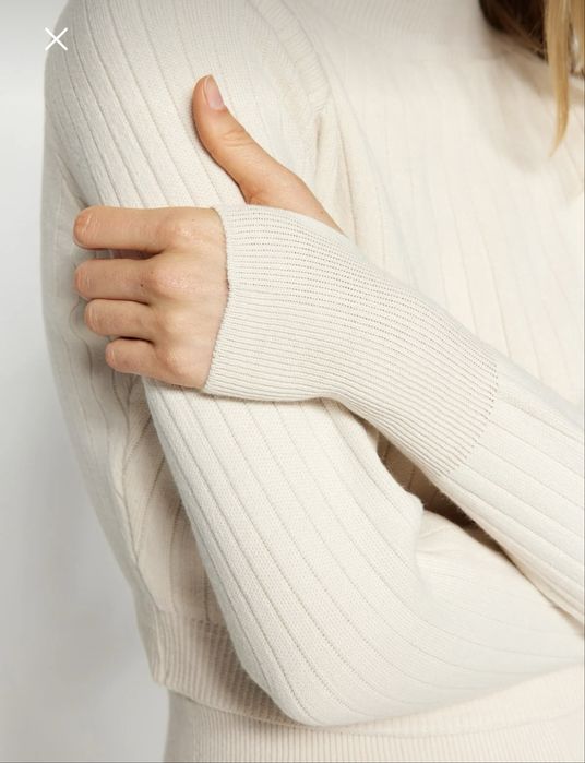 Дамски екип от плетиво