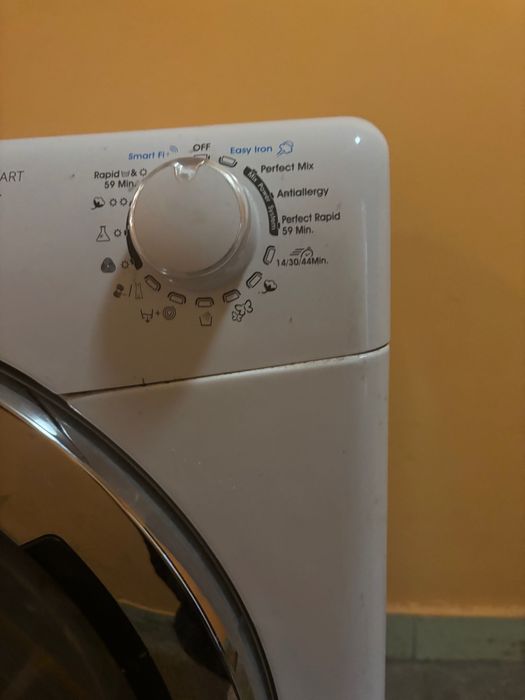 Пералня със сушилня