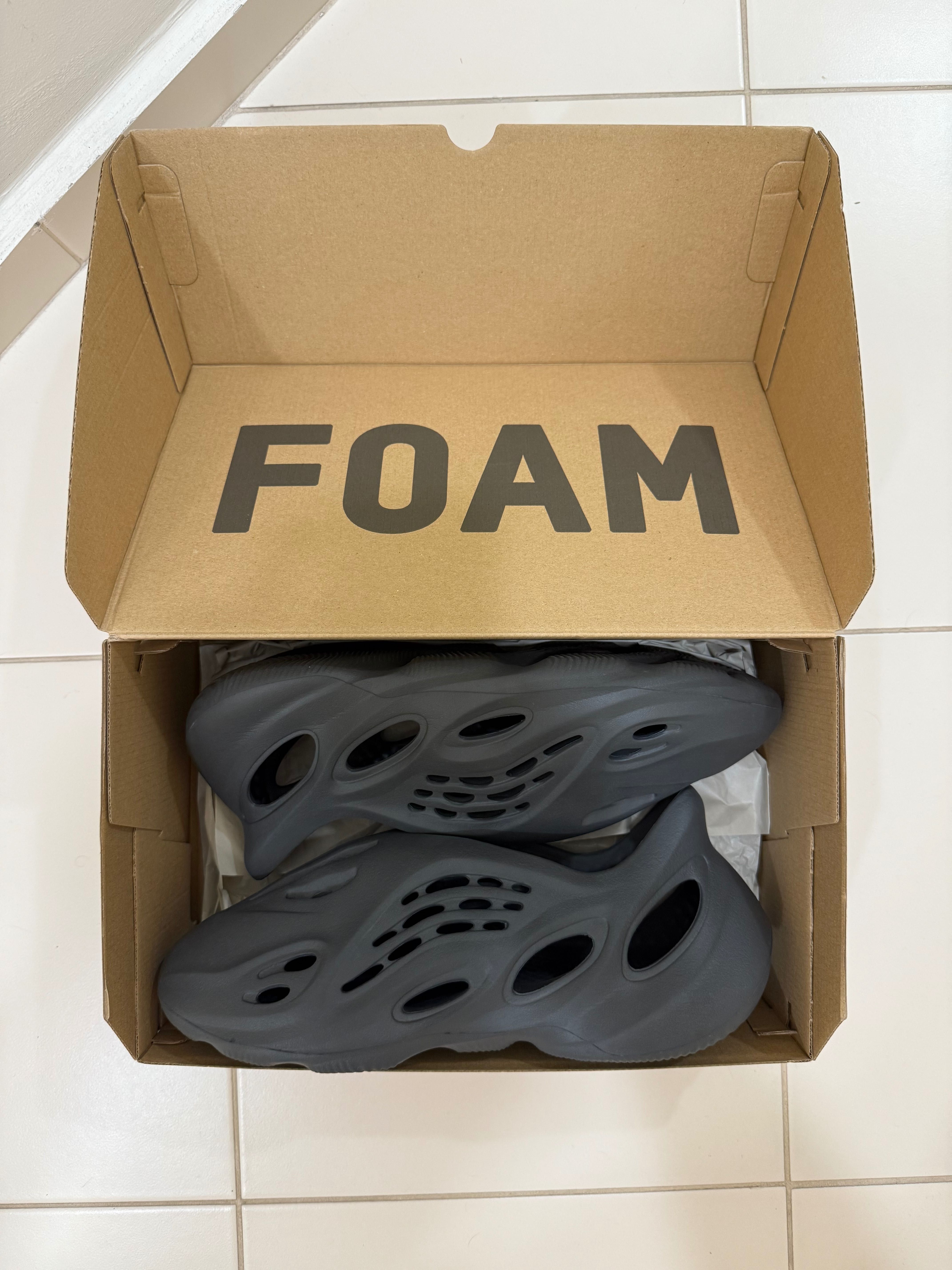 Adidas Yeezy Foam Runner