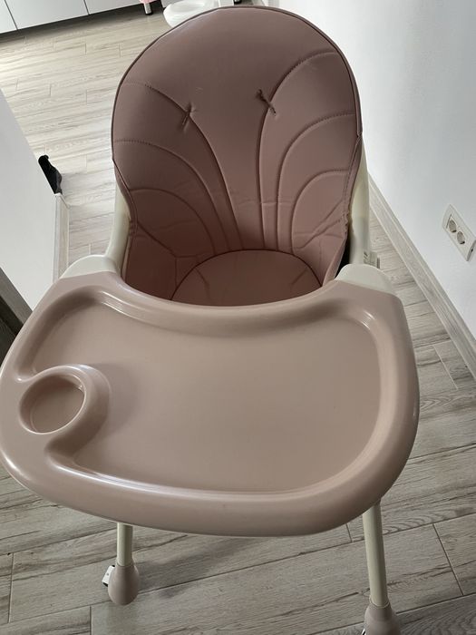 Scaun de masa bebelusi