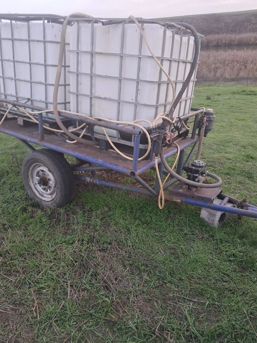 Vand disc și remorcă