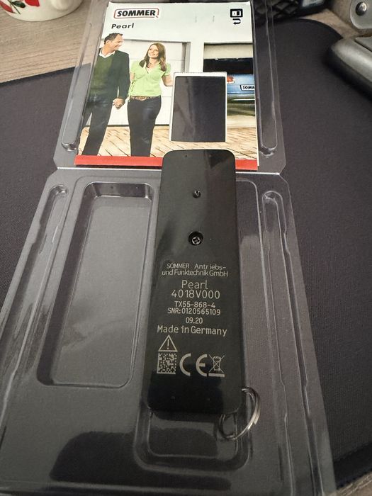 Telecomanda poarta/ usa garaj Sommer Pearl