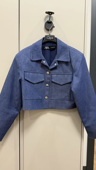 Укороченный пиджак из джинсовой ткани