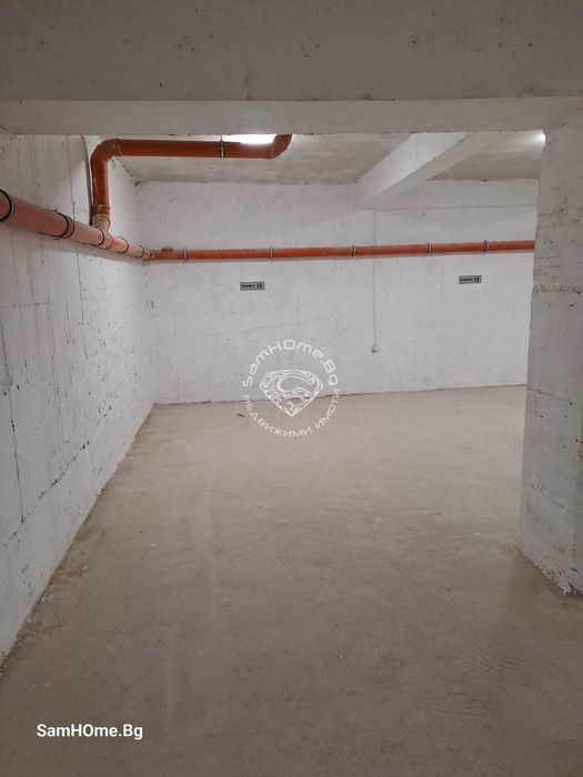 Продава се Гараж / Паркомясто в Варна, Колхозен пазар - 15 кв.м за 1067 €/кв.м - Снимка #1