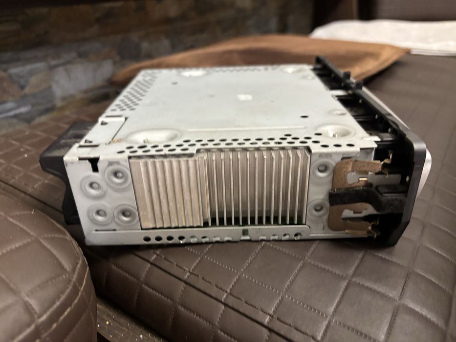 CD pllayer second hand,functionaza ca cd player ai radio