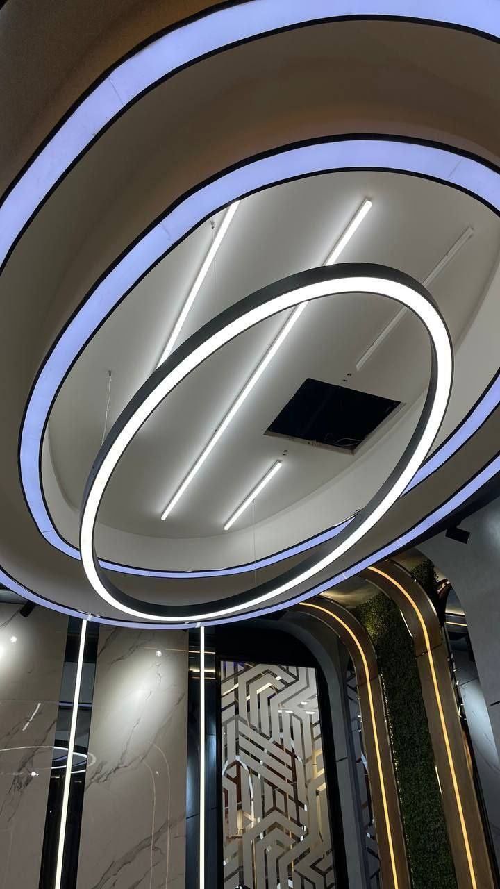 Podvesnoy lampa Lineyniy svetilnik Osma lampa