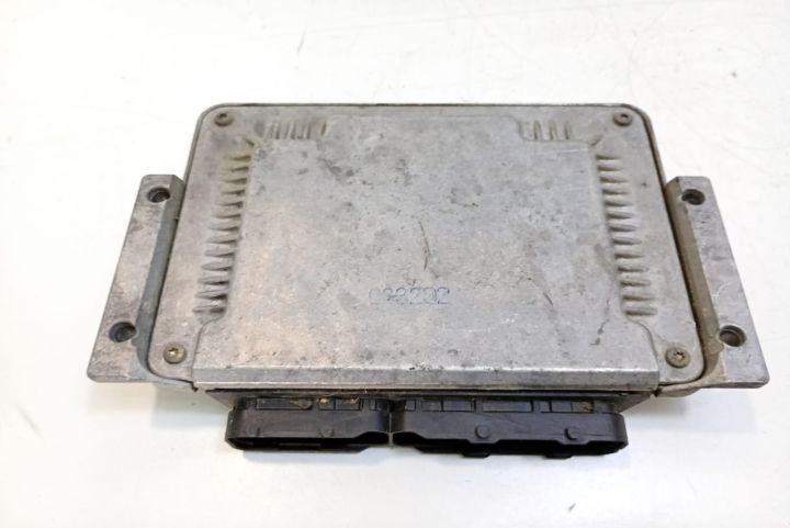ECU  Calculator motor  0281010332 Alfa Romeo 147 prima generatie