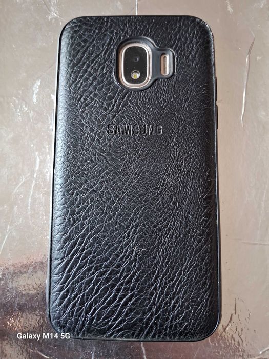 Продаются сотовый телефон Samsung J-2 (J-250)