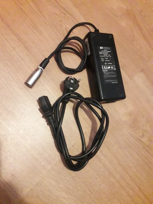 Incarcator E-Bike 36V 2A / Incarcator Bicicleta Electrica 36V 3A