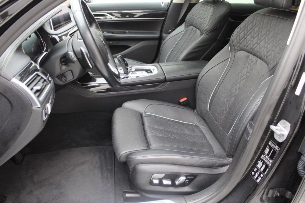 ⸻  BMW 730d xDrive G11 – 2019 – Full Option – Black Sapphire