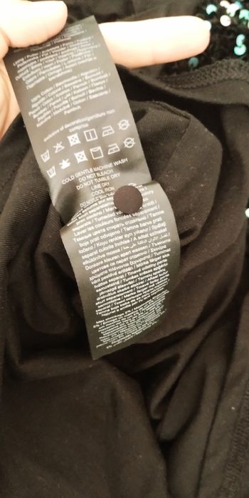 Елегантен топ YAS