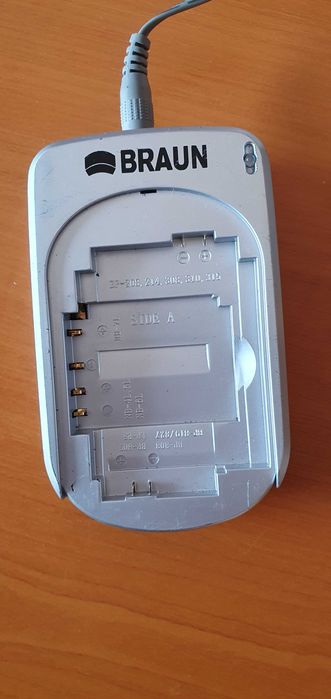 Зарядно за батерии BRAUN