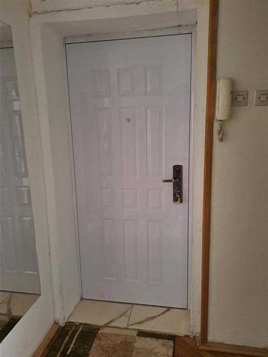 Дава се под наем Тристаен апартамент в Пловдив, Младежки Хълм - 86 кв.м за 464.1 € - Снимка #1