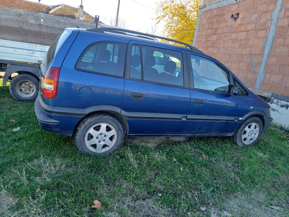 Продавам Opel zafira