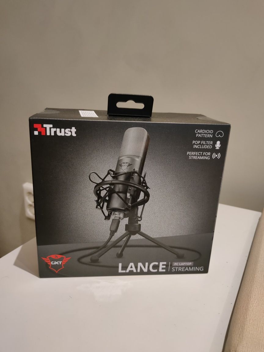 Микрофон игровой Trust GXT 242 Lance Streaming
