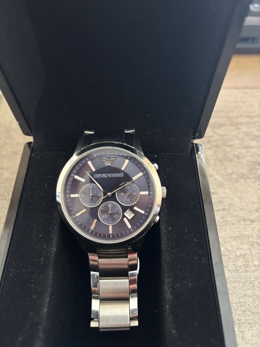 Часовник Emporio Armani