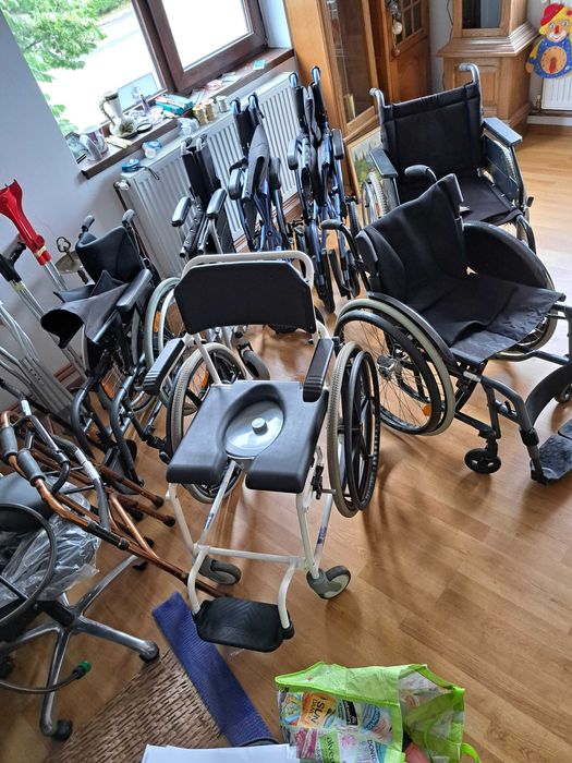 cârje rolator mergător cadru bătrâni,cadru,carucior wc,Vital carbon