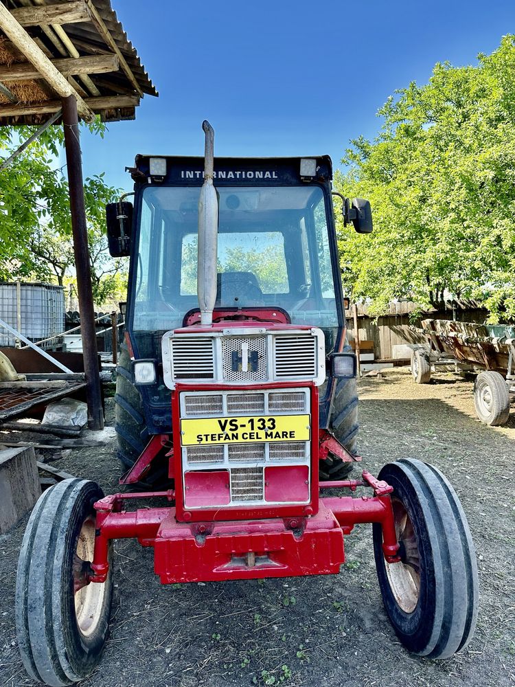 Tractor International 745S