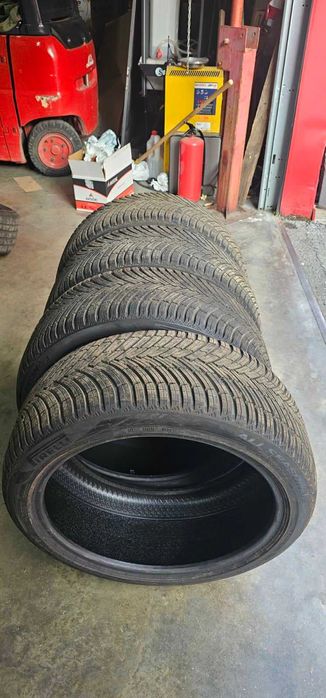 Гуми Pirelli   245/40R19