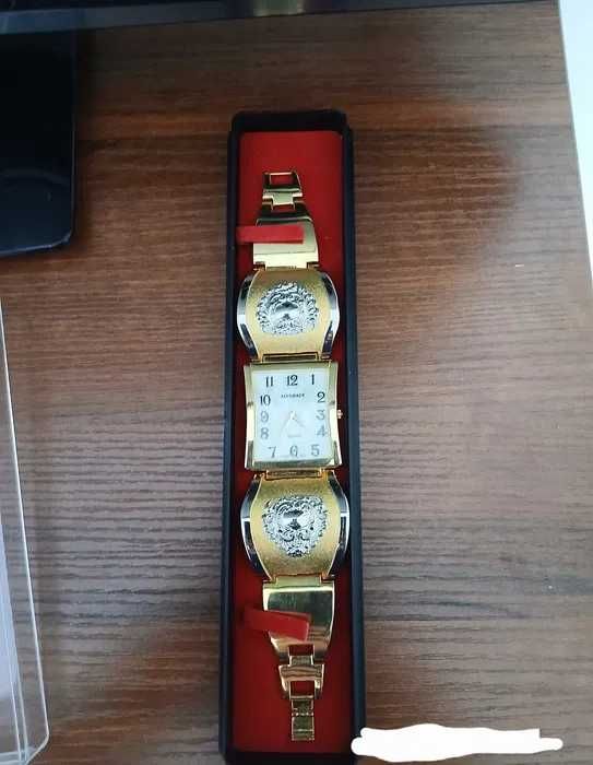 Женские наручные часы