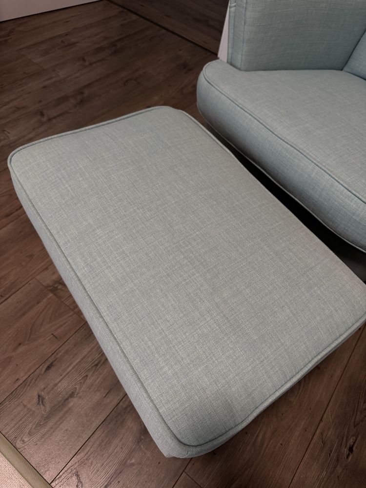 Кресло STRANDMON IKEA + табуретка