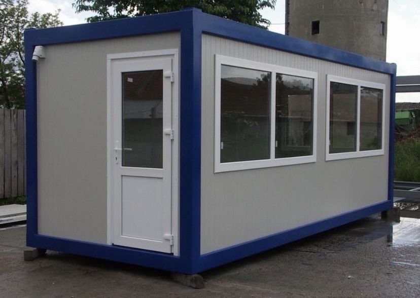 Vând containere