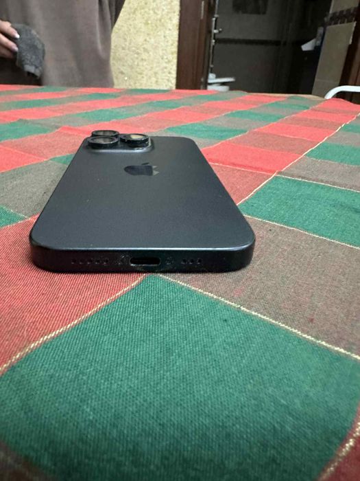 Iphone 15 pro  (negociabil)