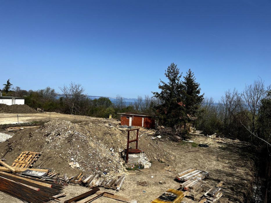 Продажба  гр. Варна - к.к. Златни пясъци 840m²