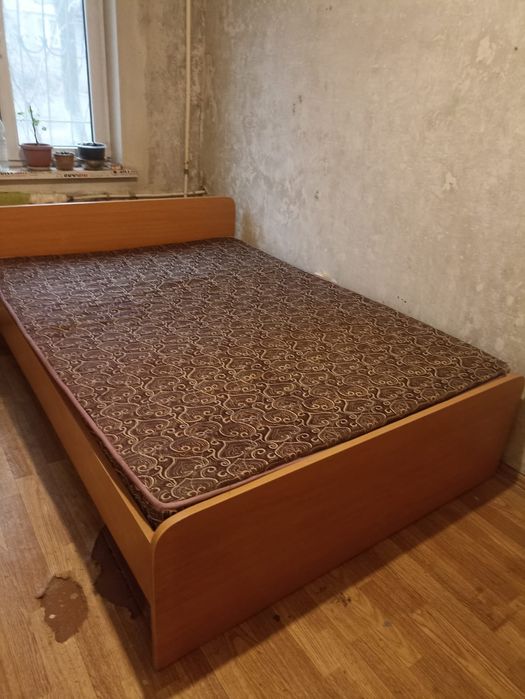 Продам двухспальную кровать в Алматы