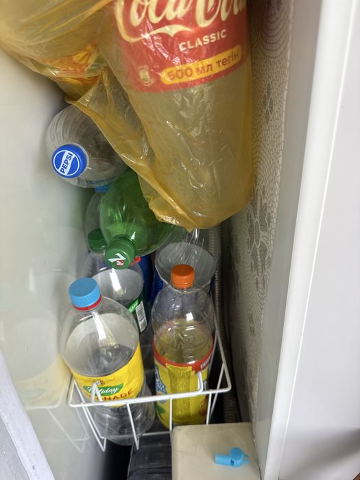 Отдам бутылки 1,1,5,2 литровые