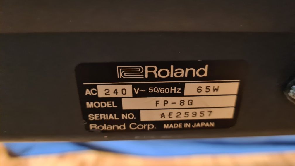 Vand pian digital Roland