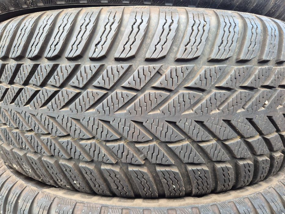 4 Anvelope de IARNA - 225/55/17 - NOKIAN - CA NOI - DOT 2023 !