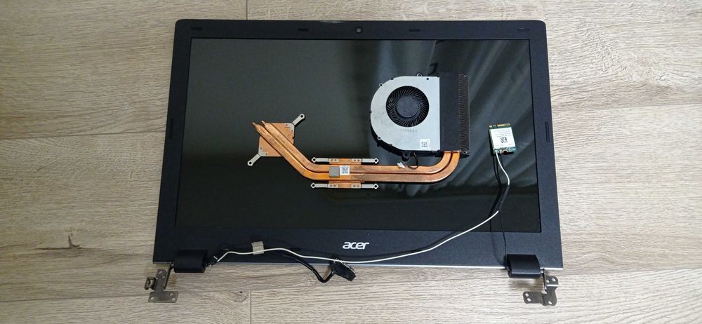 Dezmembrez  laptop  ACER V5-591G-77DF