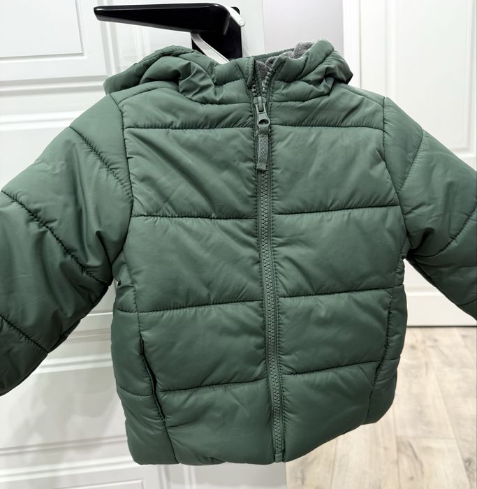 Продам детские вещи на 9-12 месяцев .