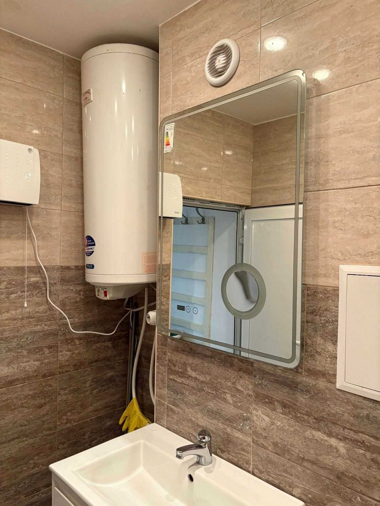 Продава се Двустаен апартамент в Видин, Вида 1 - 55 кв.м за 1037 €/кв.м - Снимка #4