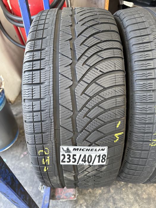 235/40/18 Michelin M+S